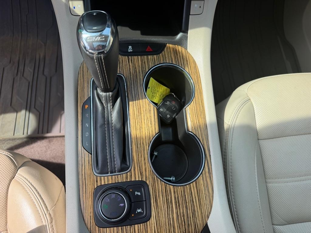 GMC Acadia Denali AWD 2019