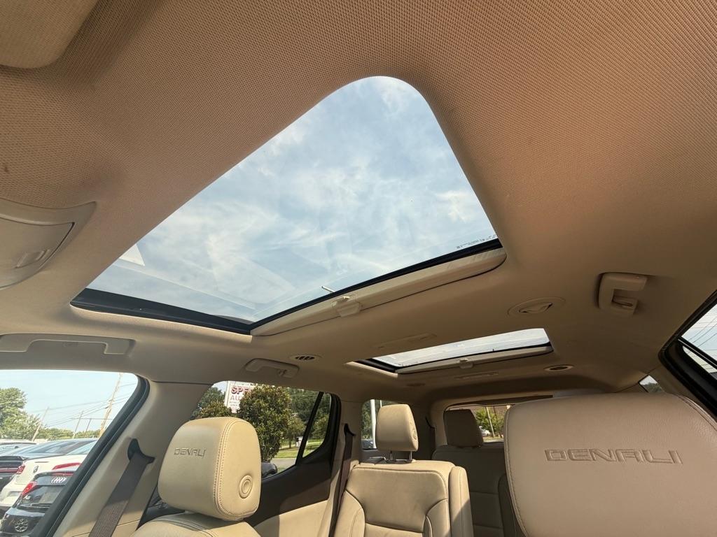 GMC Acadia Denali AWD 2019