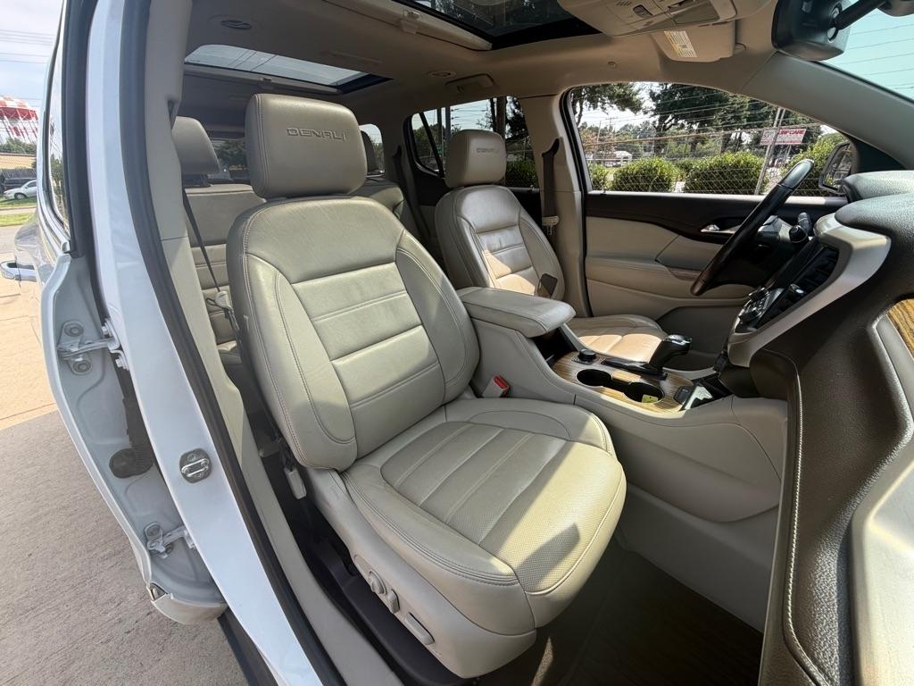 GMC Acadia Denali AWD 2019