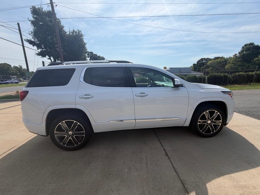 GMC Acadia Denali AWD 2019