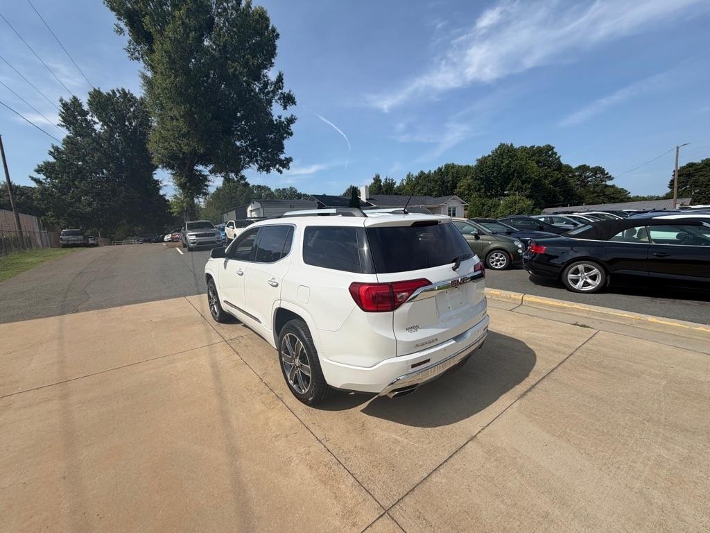 GMC Acadia Denali AWD 2019