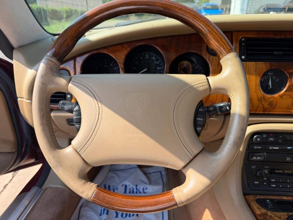 Jaguar XK8 Convertible 1997