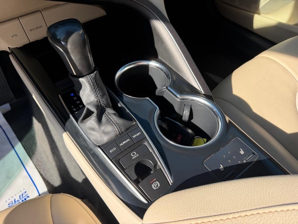 Toyota Camry XSE V6 2020