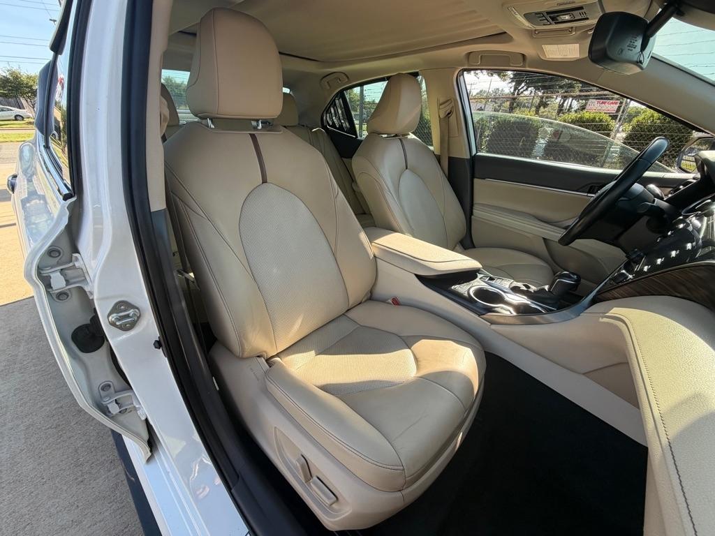 Toyota Camry XSE V6 2020