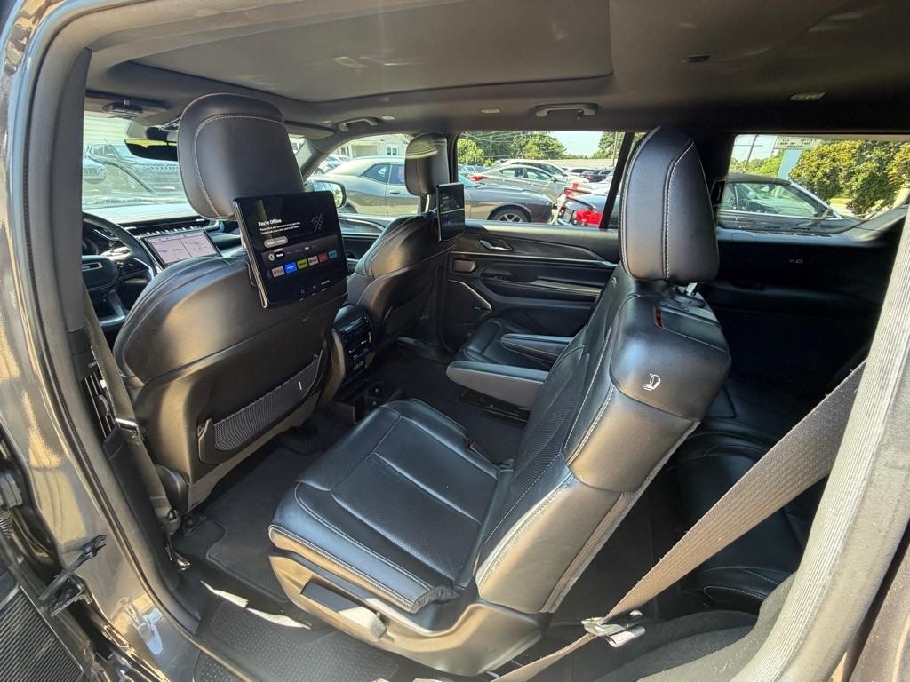 Jeep Grand Cherokee L Overland 4WD 2023