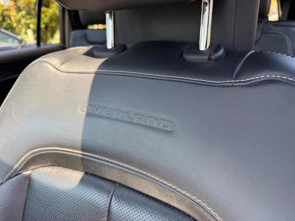 Jeep Grand Cherokee L Overland 4WD 2023