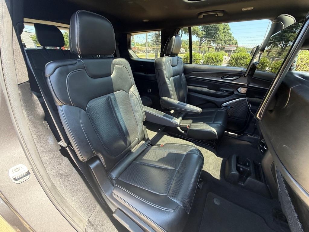 Jeep Grand Cherokee L Overland 4WD 2023
