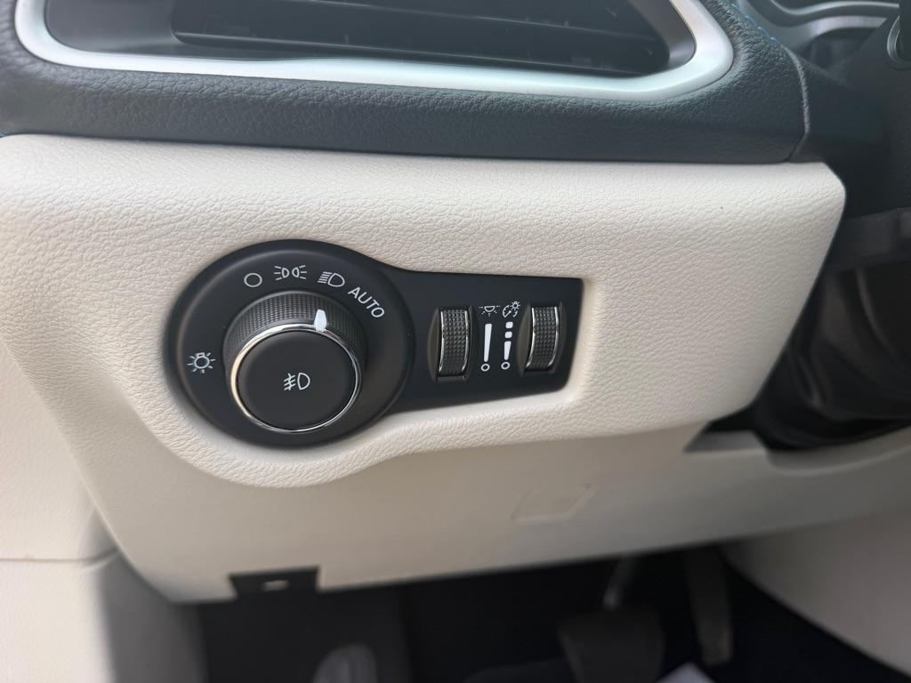 Chrysler Pacifica Touring-L 2021