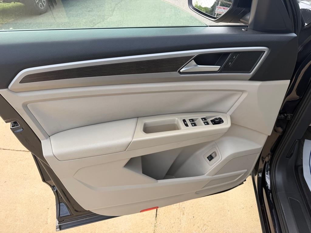 Volkswagen Atlas V6 SE w/Technology 2018