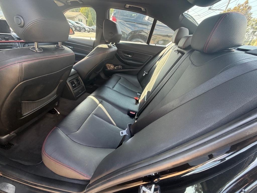 BMW 3-Series 335i Sedan 2012