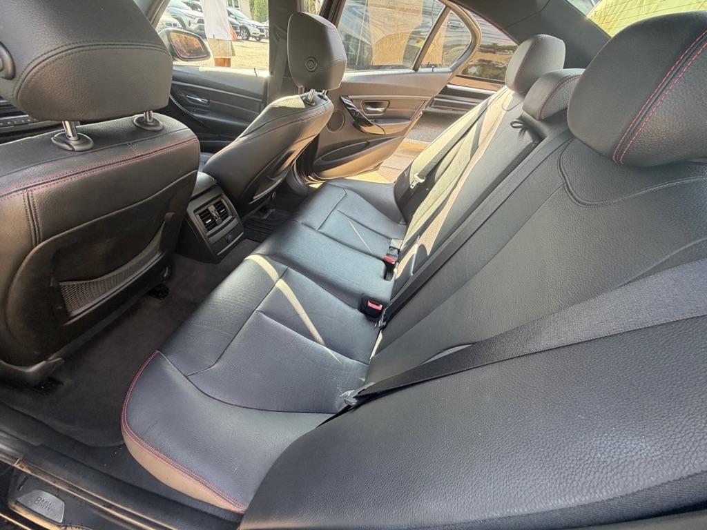 BMW 3-Series 335i Sedan 2012