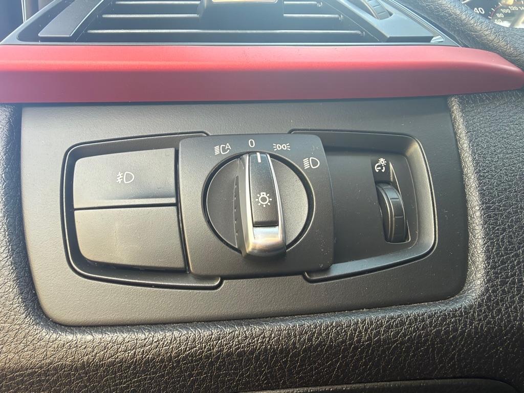 BMW 3-Series 335i Sedan 2012