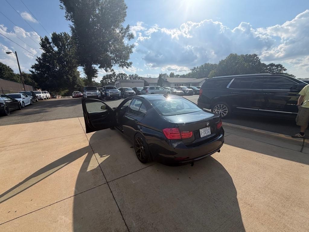 BMW 3-Series 335i Sedan 2012