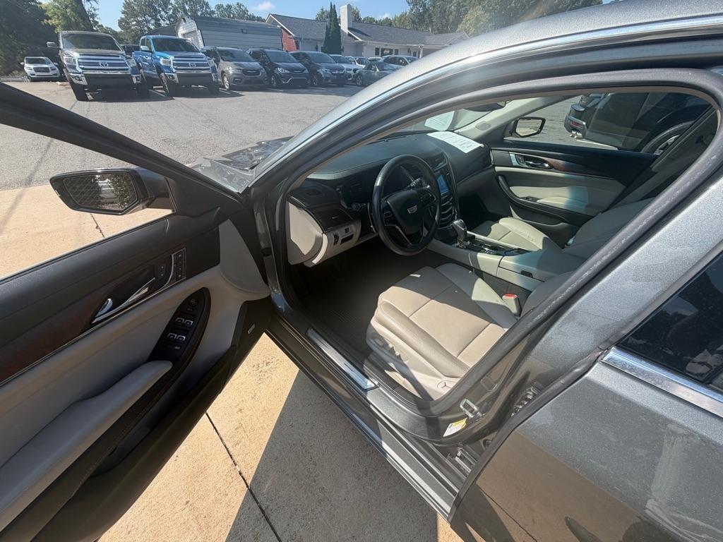 Cadillac CTS 2.0L Turbo Luxury RWD 2016