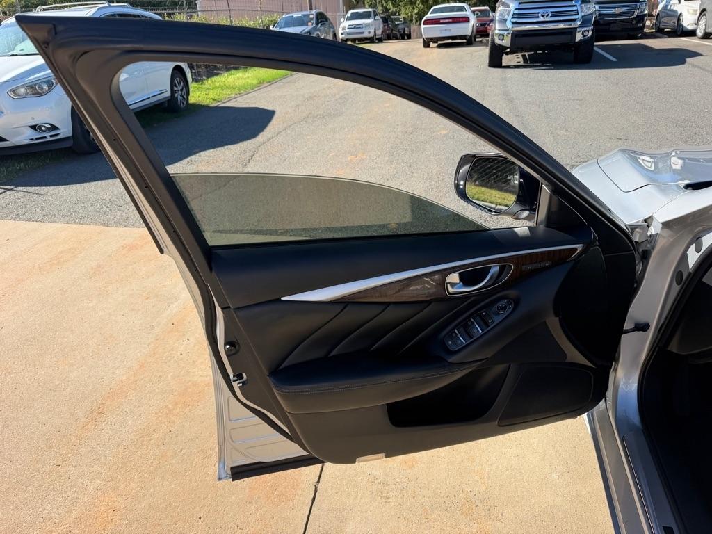 Infiniti Q50 Premium AWD 2014