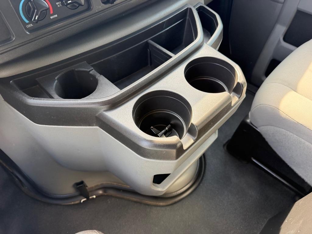 Ford Econoline E-150 2014