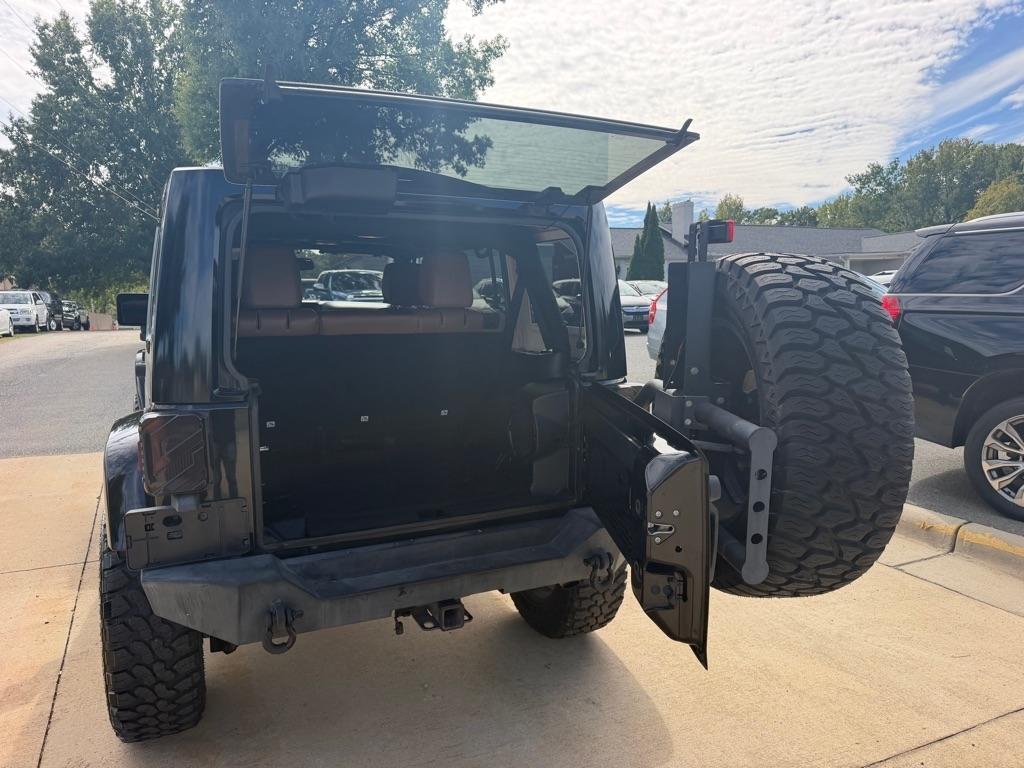 Jeep Wrangler Unlimited Sahara 4WD 2014