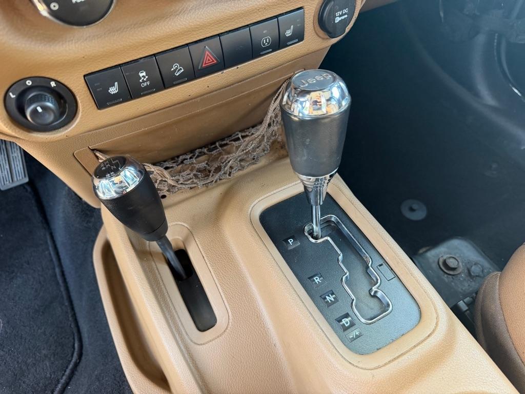 Jeep Wrangler Unlimited Sahara 4WD 2014