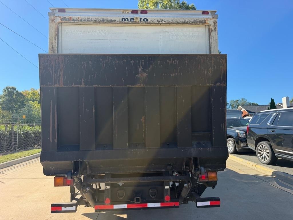 Mitsubishi Fuso FE  2012