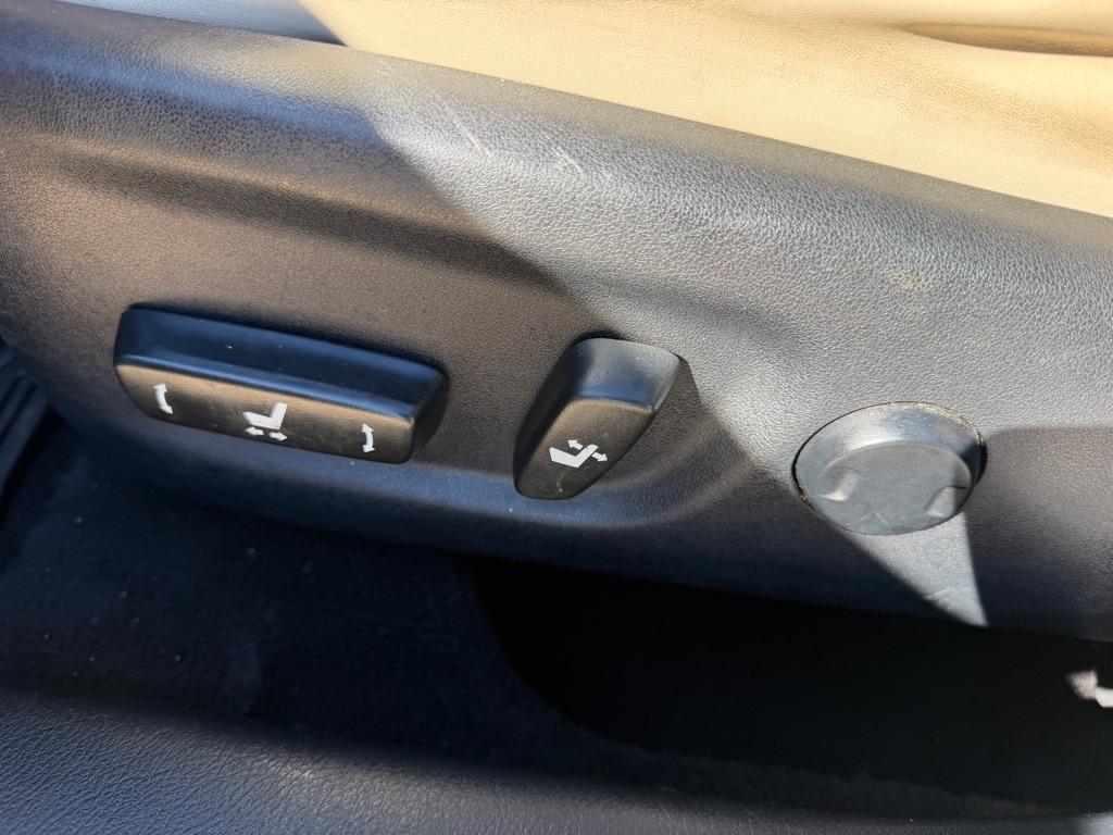 Lexus CT 200h Base 2013