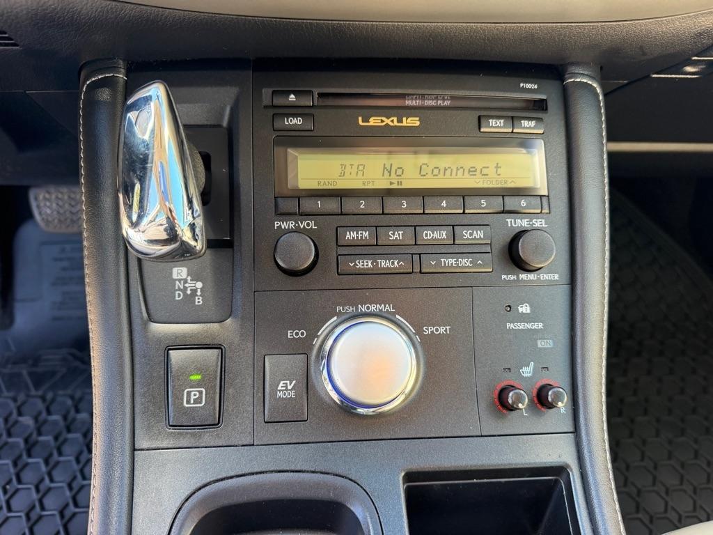 Lexus CT 200h Base 2013