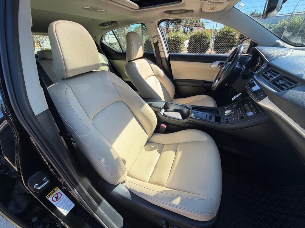 Lexus CT 200h Base 2013