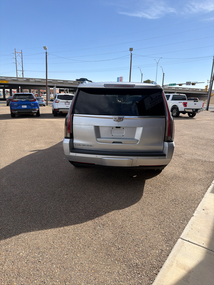 2017 Cadillac Escalade ESV Premium Luxury photo 3