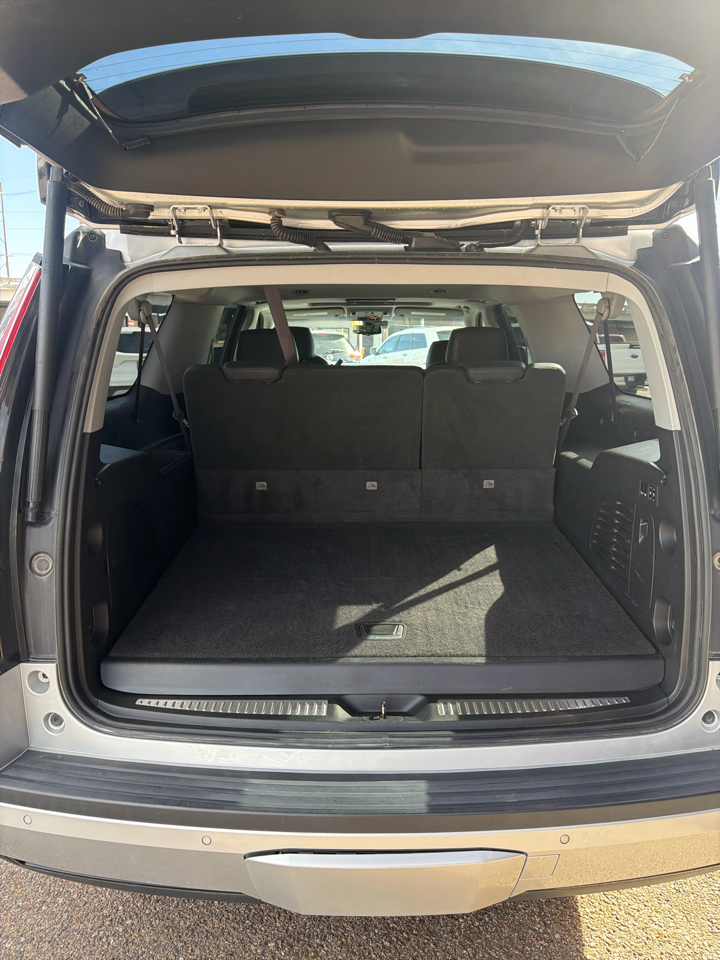 2017 Cadillac Escalade ESV Premium Luxury photo 4