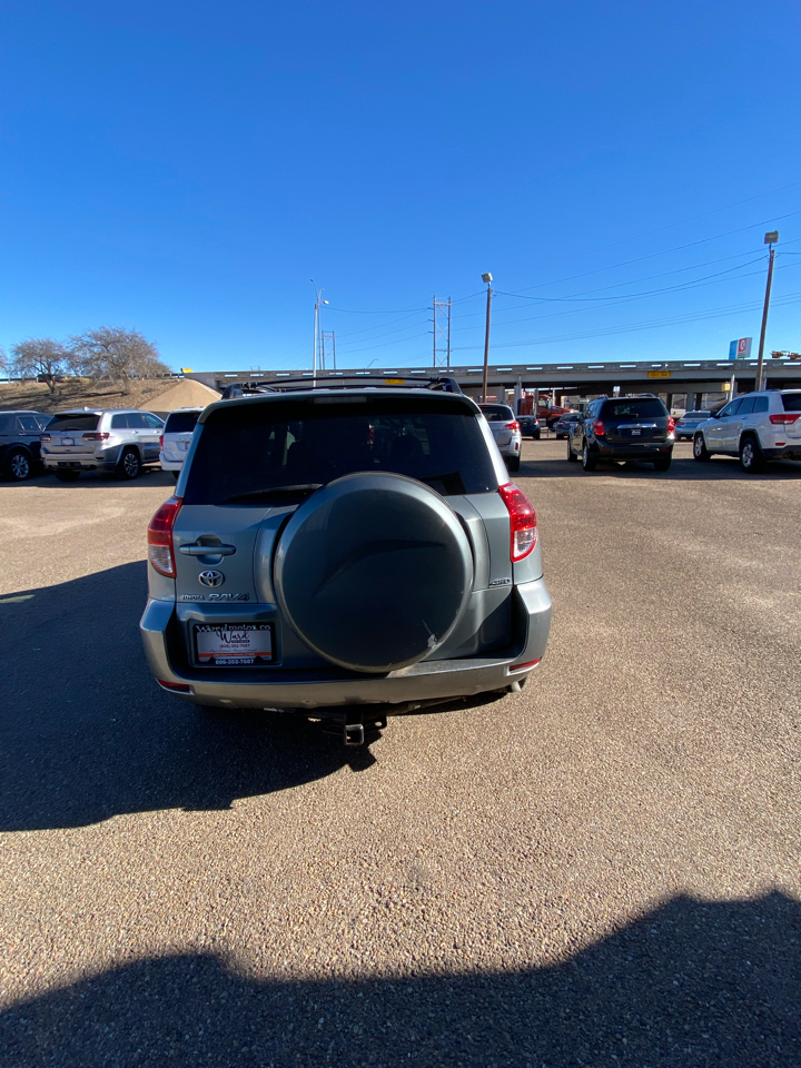 Toyota RAV4 Base V6 4WD 2006