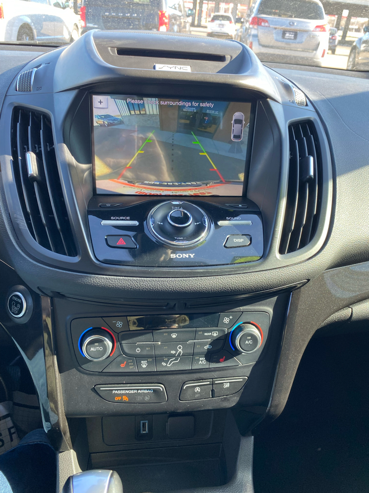 Ford Escape Titanium 4WD 2017