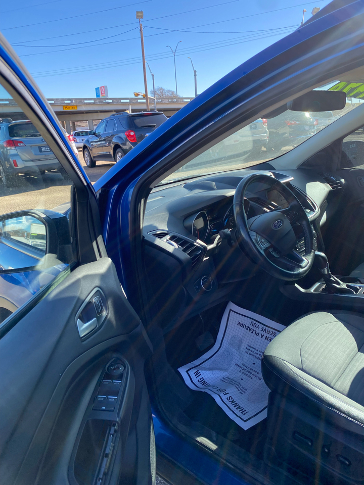 Ford Escape Titanium 4WD 2017