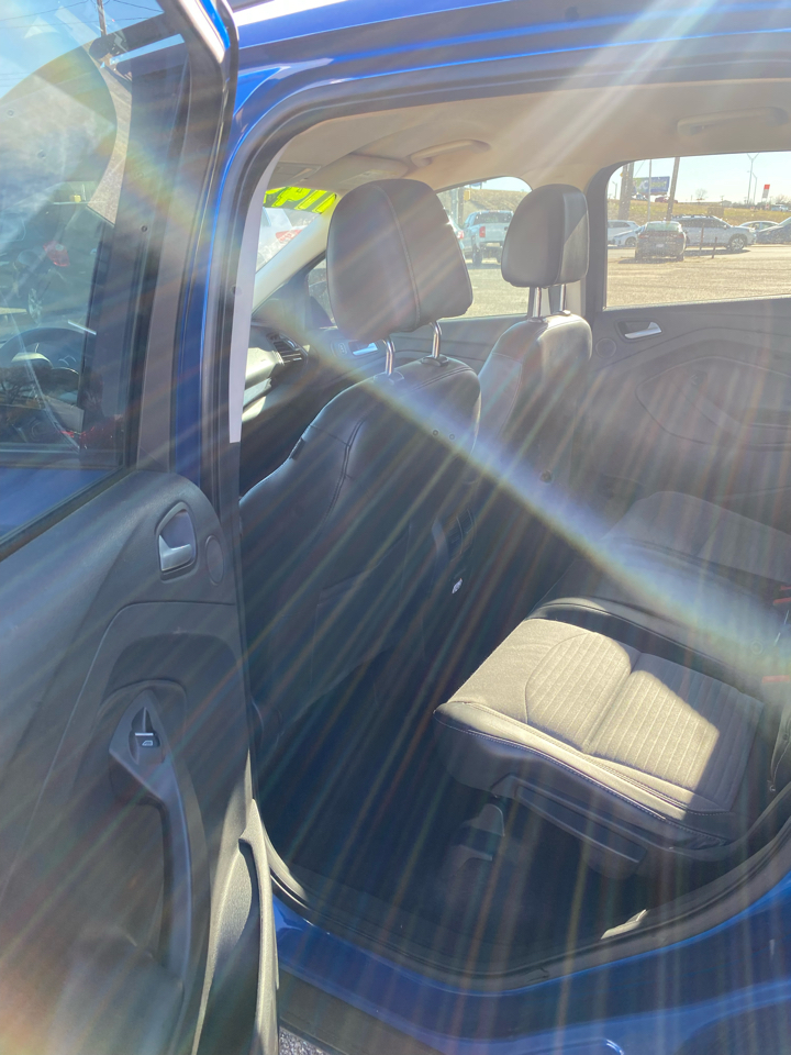 Ford Escape Titanium 4WD 2017