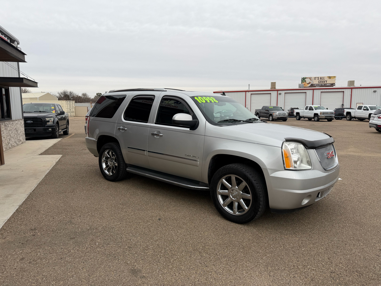 GMC Yukon Denali 4WD 2011