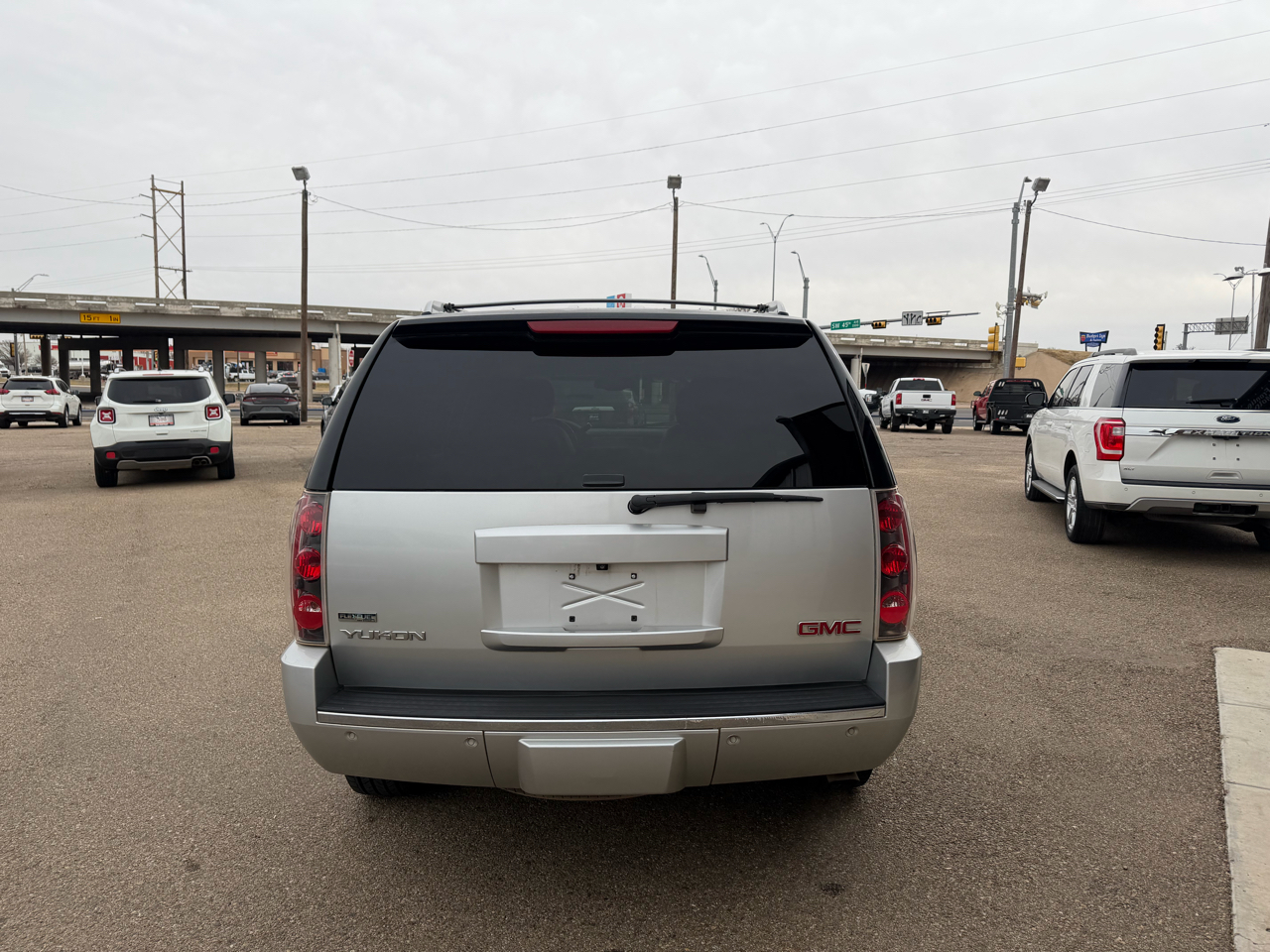 GMC Yukon Denali 4WD 2011