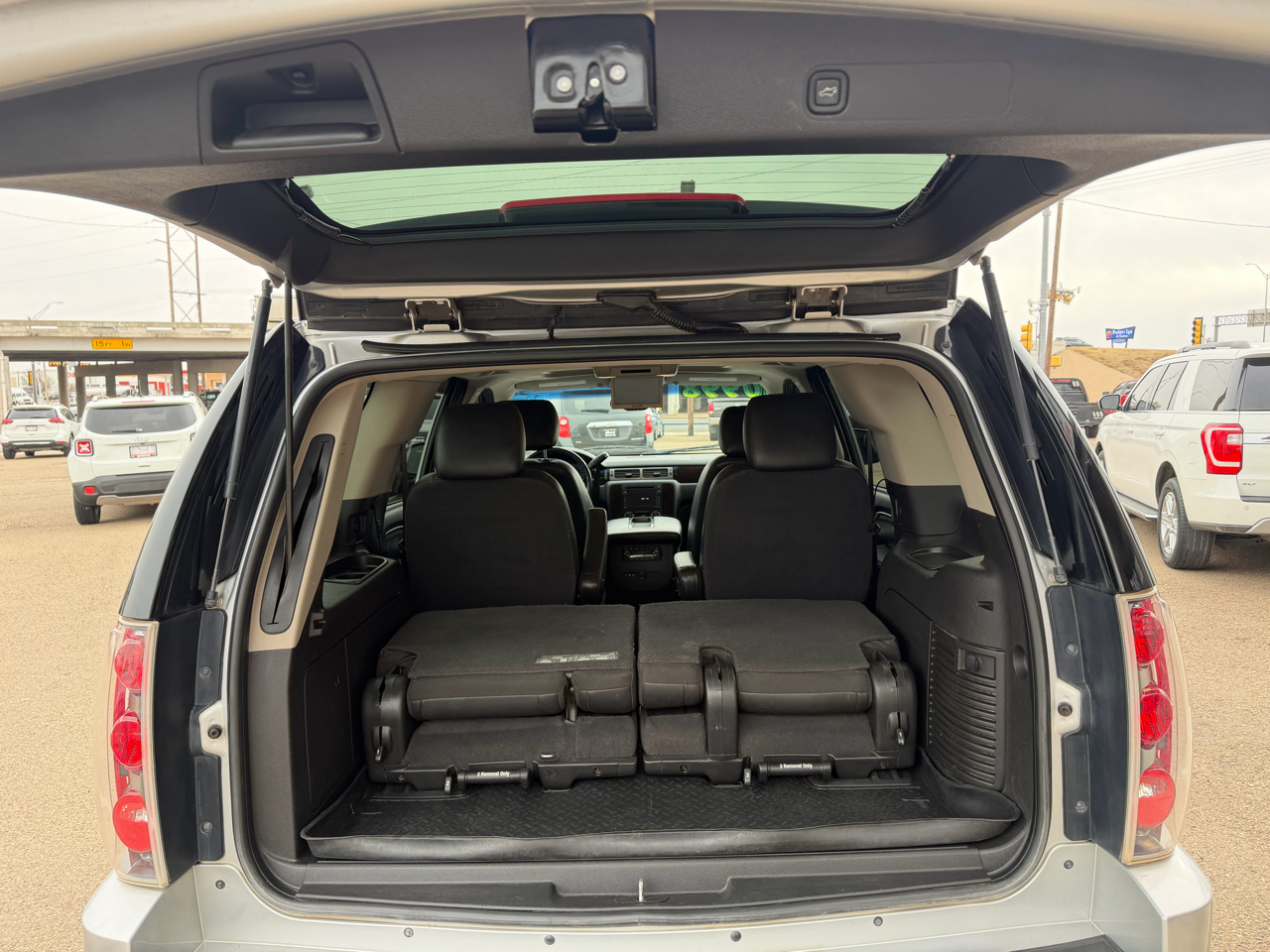 GMC Yukon Denali 4WD 2011