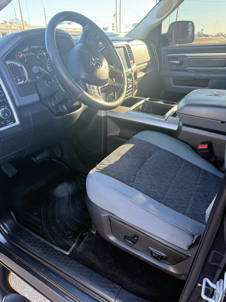 RAM 2500 SLT Crew Cab SWB 4WD 2015