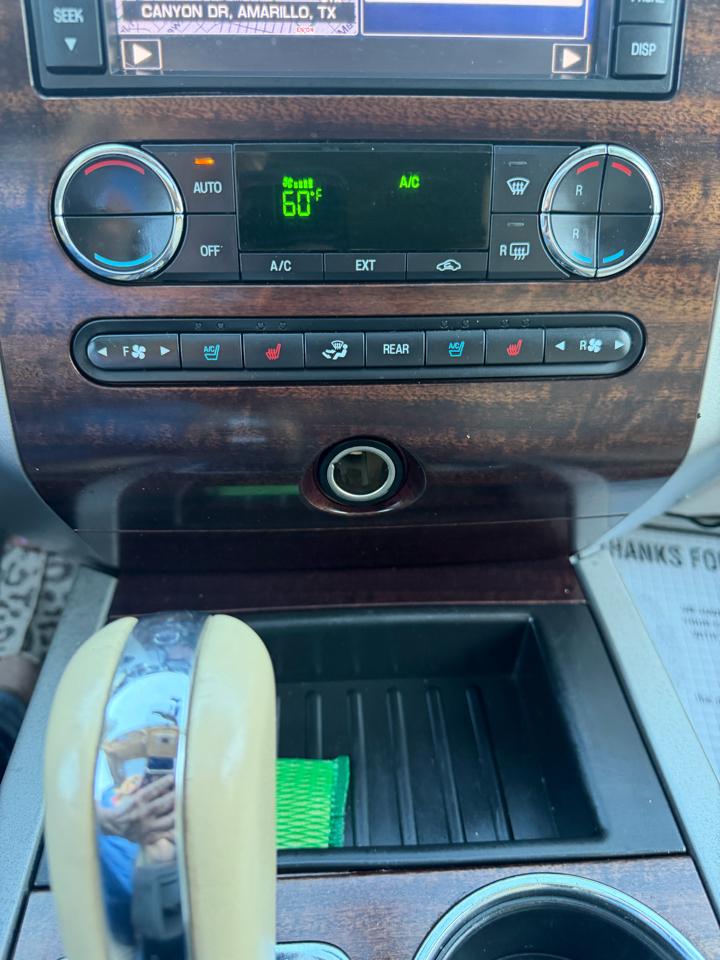 Ford Expedition King Ranch 4WD 2011