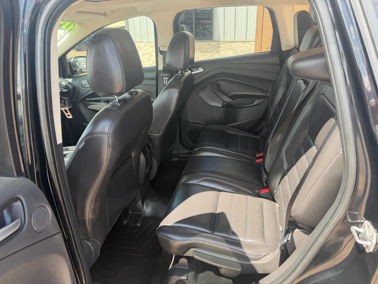 Ford Escape Titanium FWD 2017