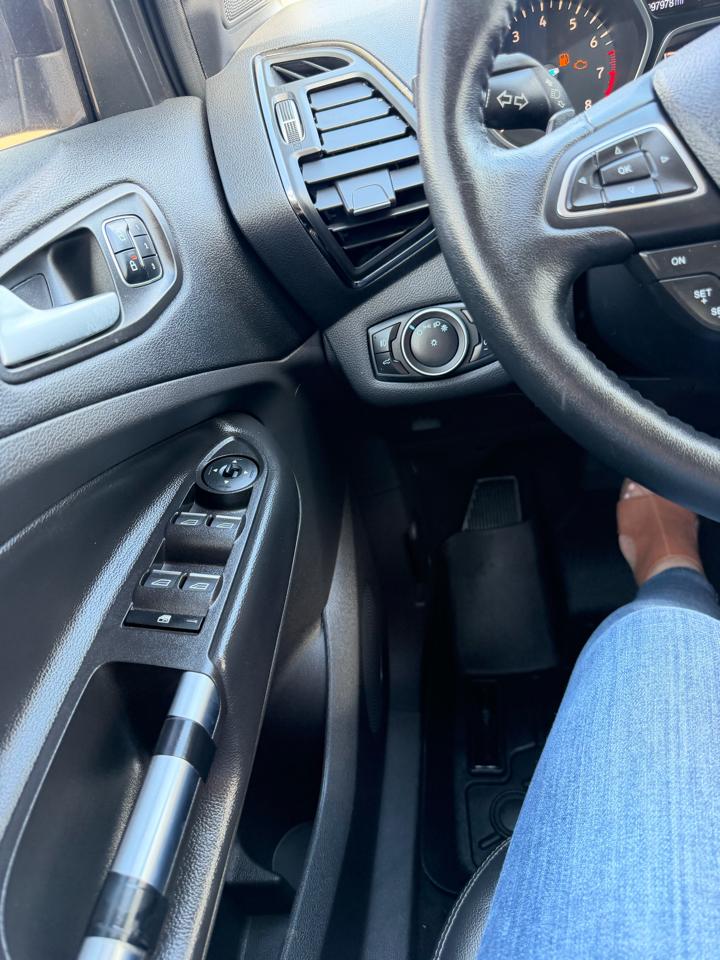 Ford Escape Titanium FWD 2017