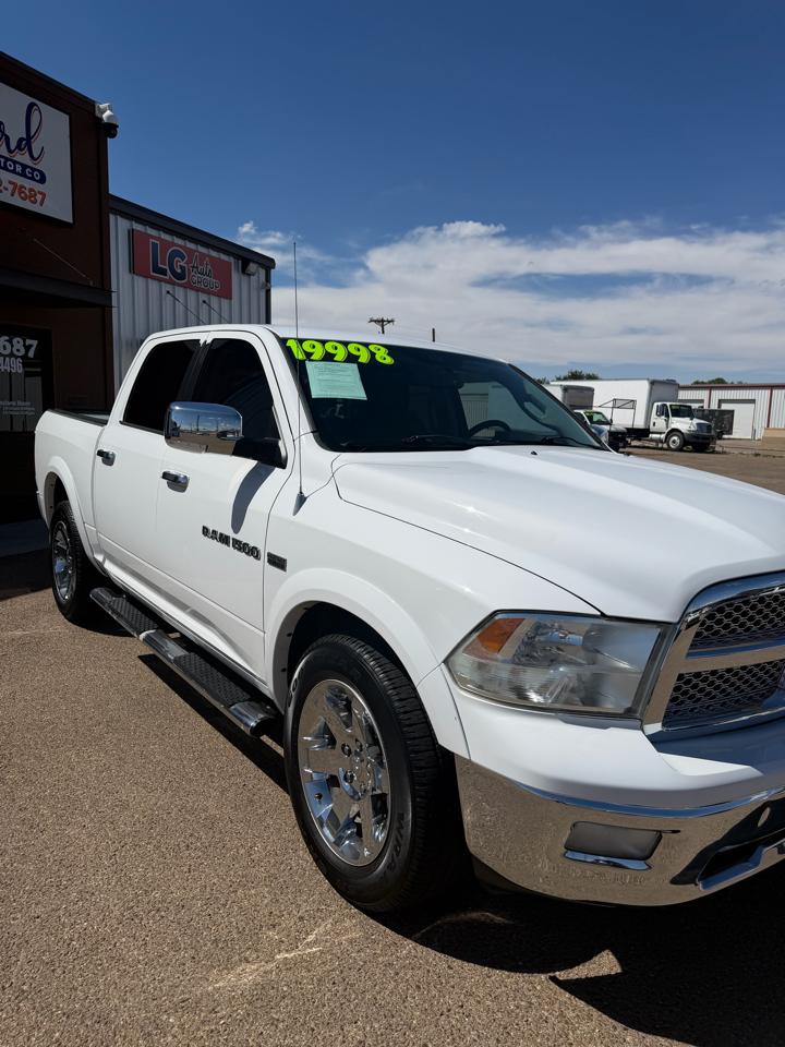 RAM 1500 Laramie Crew Cab 4WD 2012