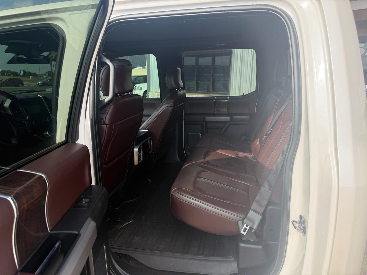 Ford F-150 4WD SuperCrew 145" Platinum 2017