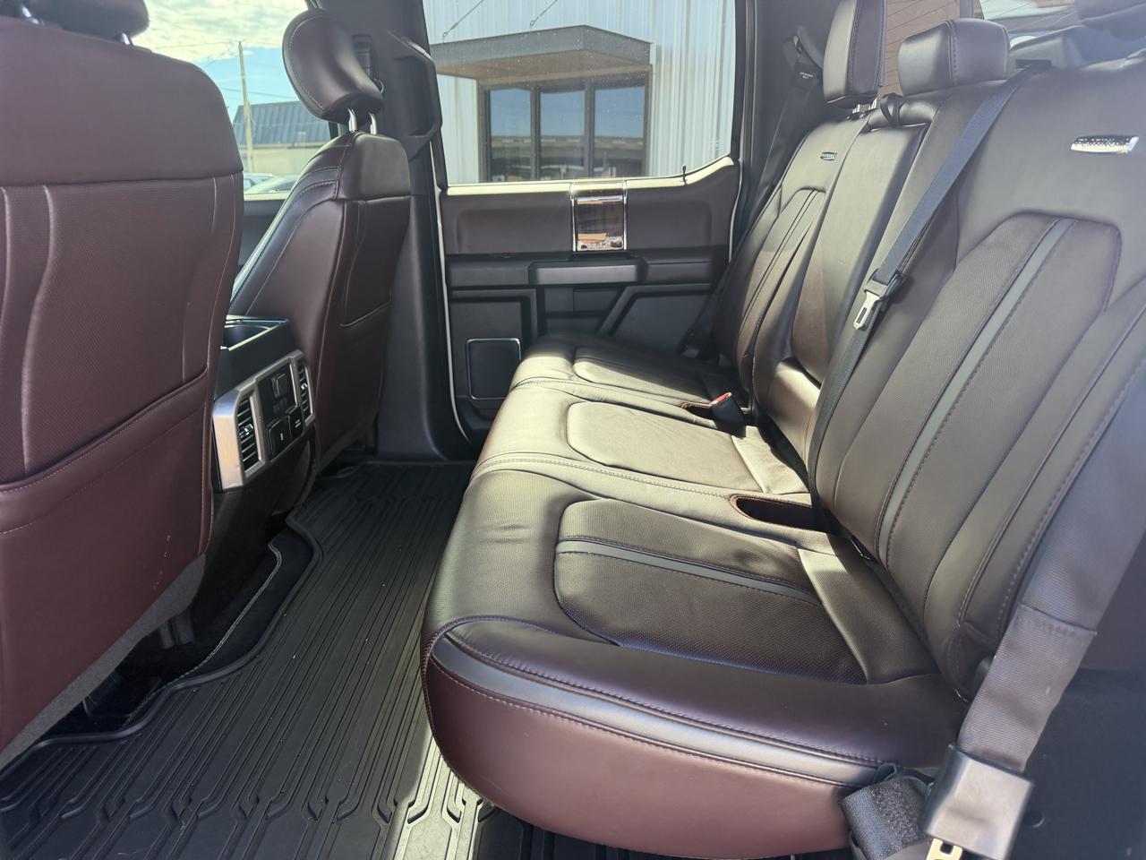 Ford F-150 4WD SuperCrew 145" Platinum 2017