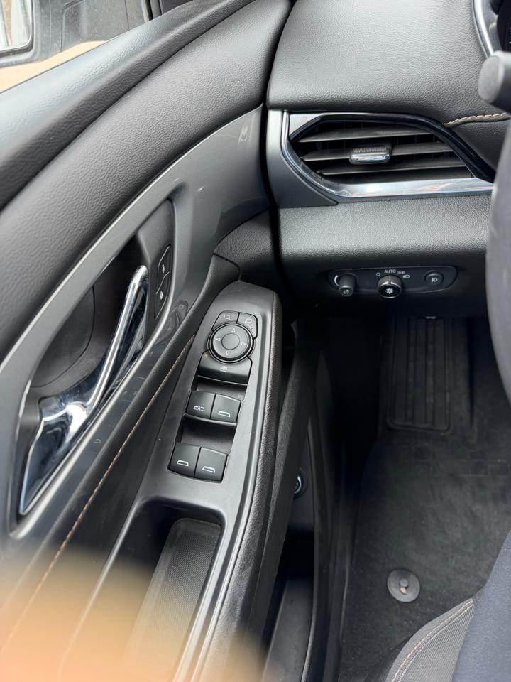 Chevrolet Traverse LT Cloth FWD 2021