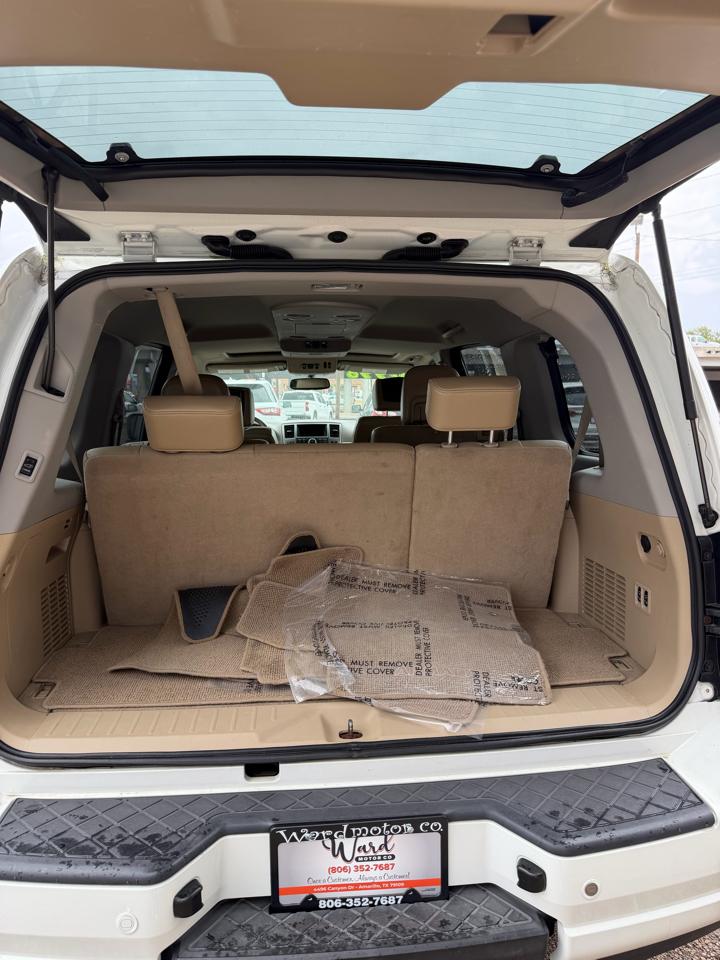 Nissan Armada Platinum 4WD 2013