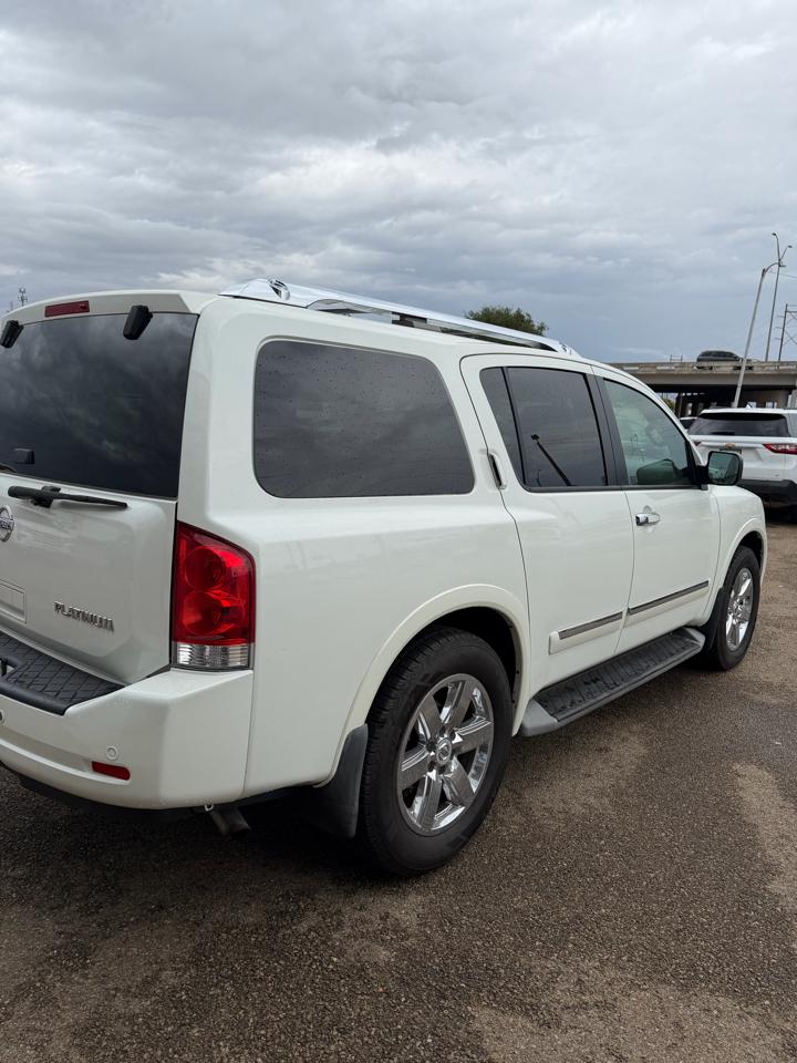 Nissan Armada Platinum 4WD 2013