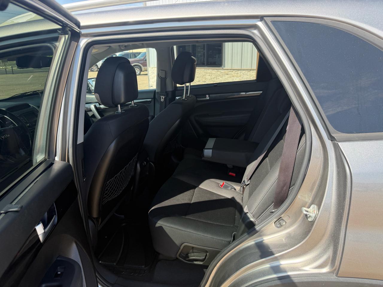 Kia Sorento LX 2WD 2014