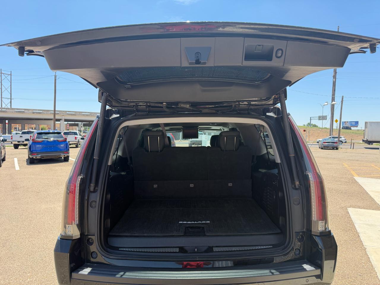 Cadillac Escalade ESV Premium 4WD 2017