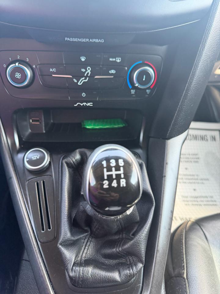 Ford Focus SE Sedan 2015