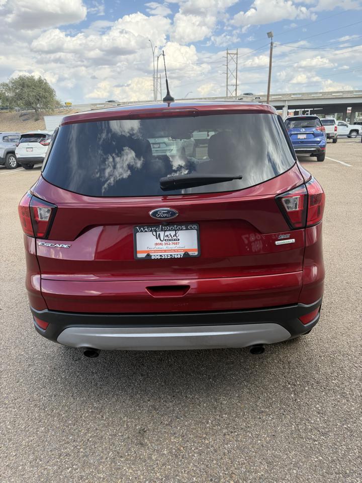 Ford Escape Titanium Hybrid FWD 2019