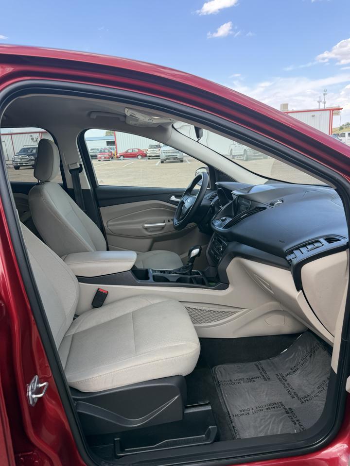 Ford Escape Titanium Hybrid FWD 2019